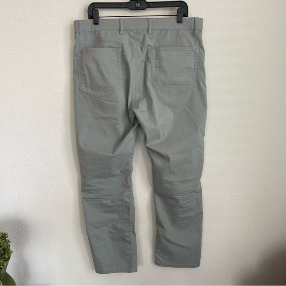 Faherty Stretch Zip Pockets Movement 5 Pocket Pants - Picture 4 of 7
